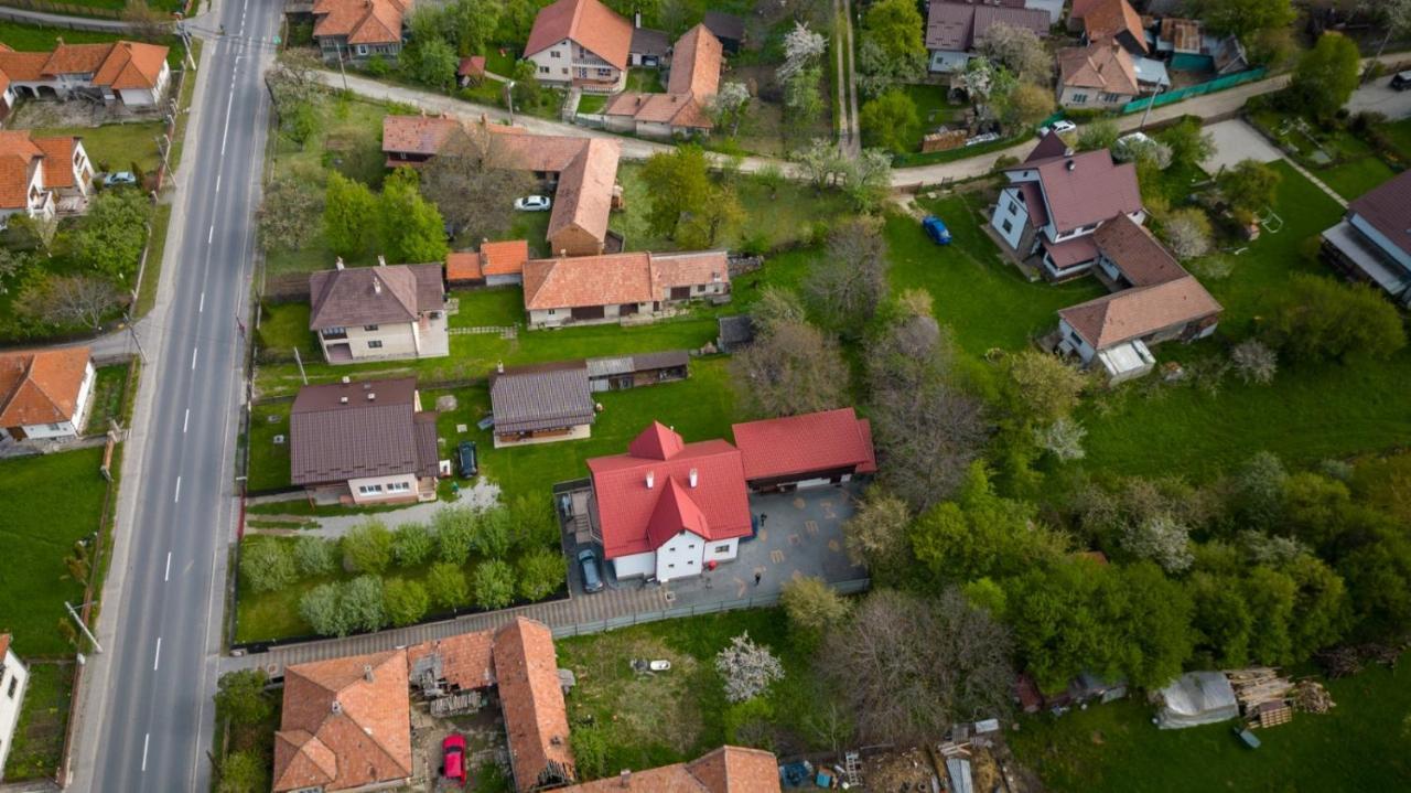 Amedeia Hotel Bran  Buitenkant foto
